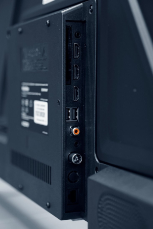 Телевизор WildRed 32QWS9002
