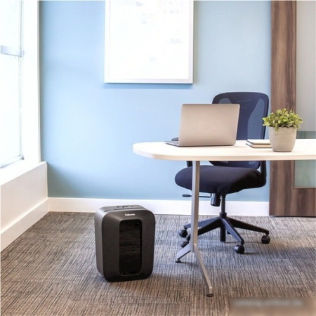 Fellowes PowerShred LX50 (черный)
